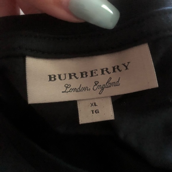 Burberry t shirt - Picture 4 of 5